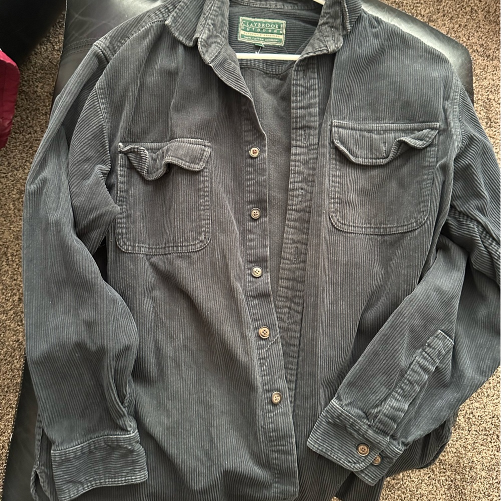 dark blue velvety shirt/light jacket